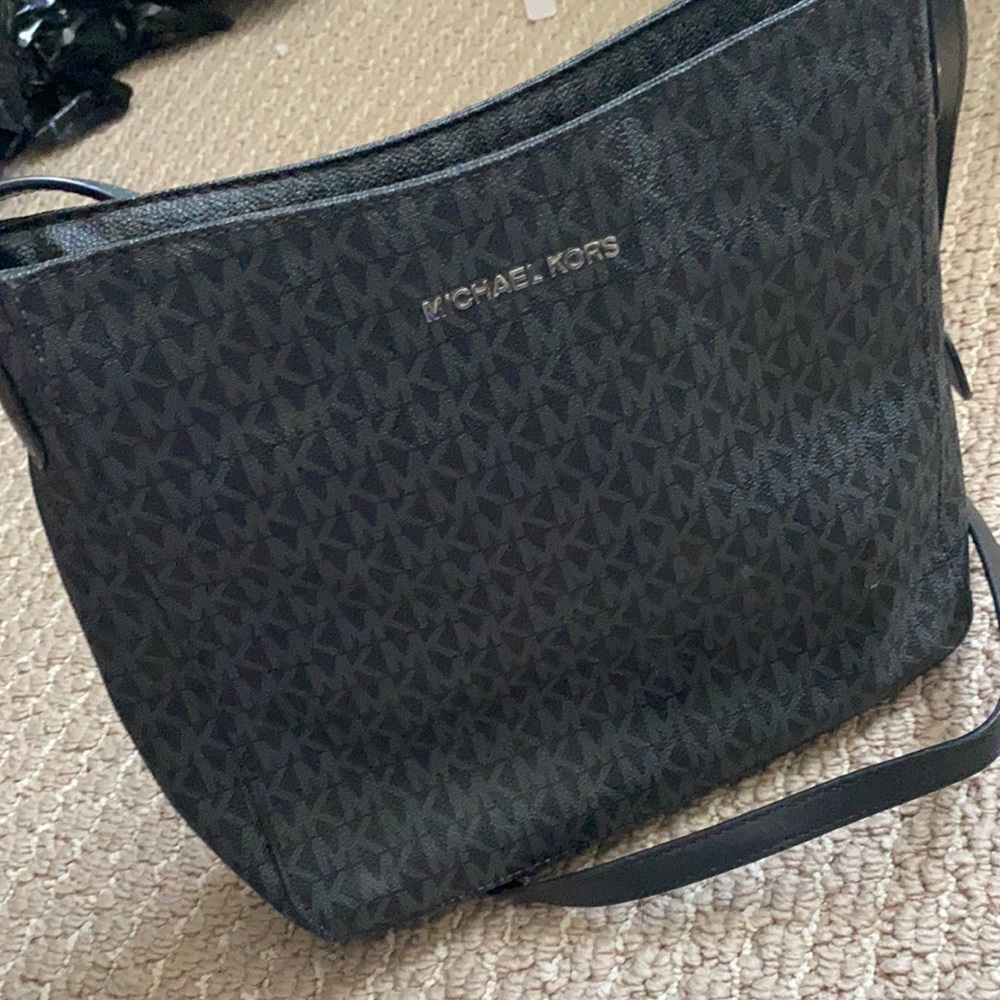 Michael Kors cross body